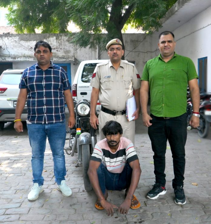 The accused who carried out the incident of bike theft arrested