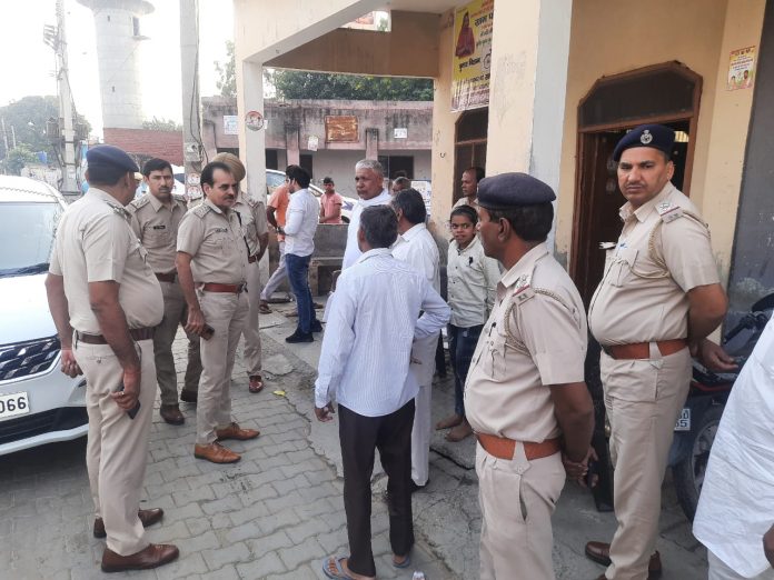 Panipat News/District Police took out flag march