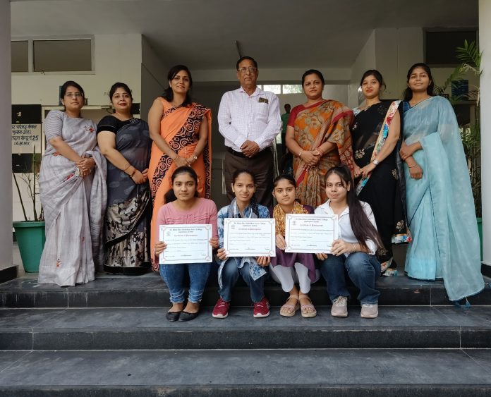 Girls of Indira Gandhi Mahila Mahavidyalaya did excellent performance