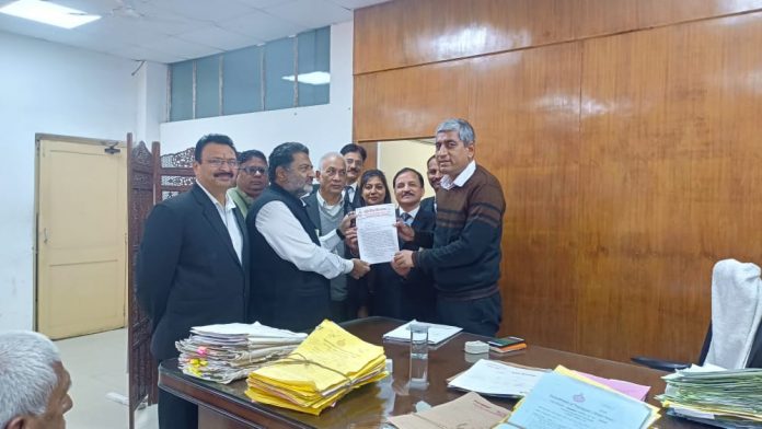 Rashtriya Hindu Shakti Sangathan submitted memorandum to SDM against Love Jihad