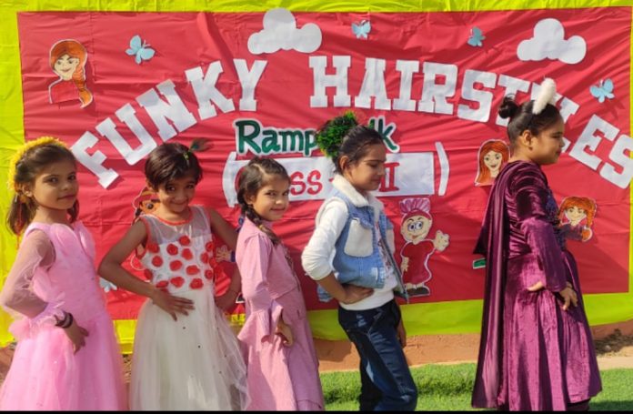 The little ones gave a wonderful presentation in the ramp walk competition