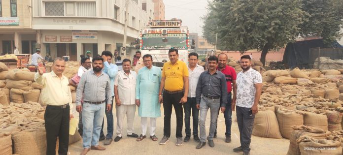 Sirsa Mandi became jam free due to the efforts of Arhtiya Association