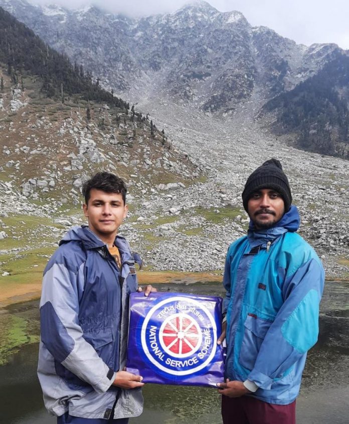 Shivam and Jesus represent Hakevi in ​​National Adventure Camp