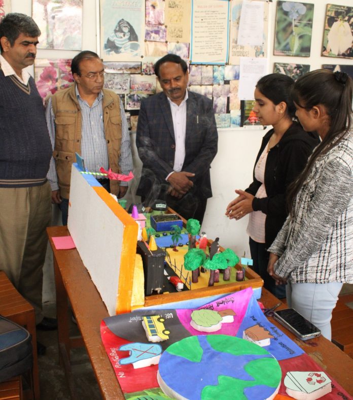 Panipat News/One day science exhibition organized by Department of Botany of Arya PG College