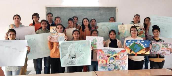Panipat News/Poster making and slogan writing competition organized on the topic of environmental pollution in IB PG College