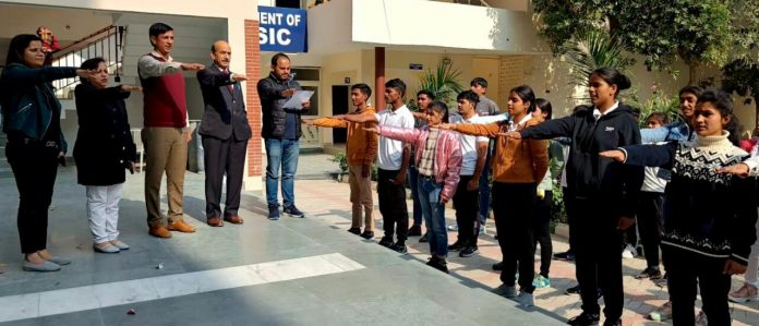 Panipat News/Oath of road safety rules was administered to students in IB College