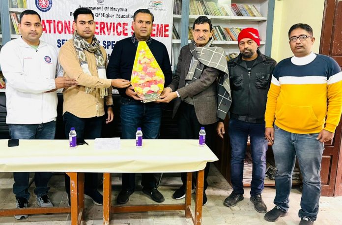 Panipat News/Inauguration of seven day special camp by NSS Unit at Arya Senior Secondary School