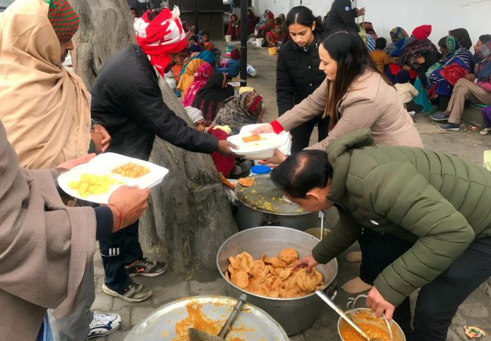 Panipat News/Smile Foundation Society organized Bhandara on the occasion of Makar Sankranti