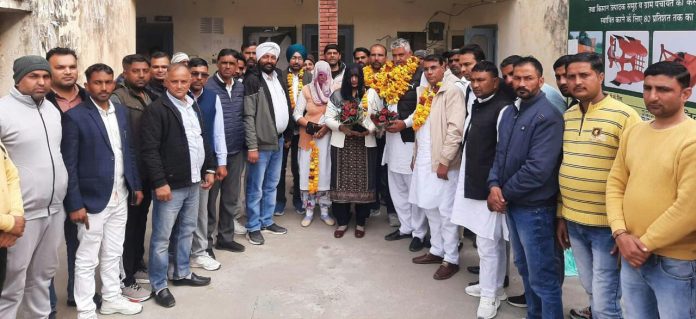 Panipat News/Matlauda Sarpanch Saroj Deshwal became the block head of Sarpanch Association