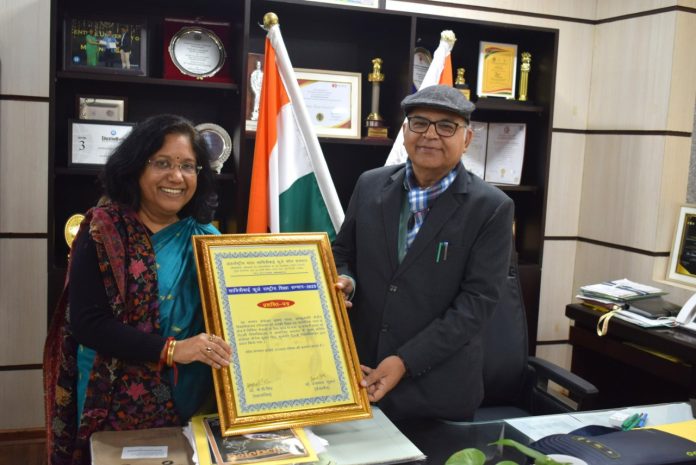 Received honor in Delhi, Vice Chancellor Prof. Tankeshwar Kumar congratulated