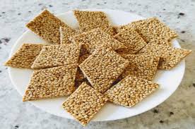 Make sesame chikki at home on Makar Sankranti