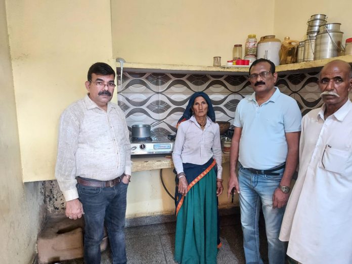 Gobar gas plant changed Suresh's life: DS Yadav
