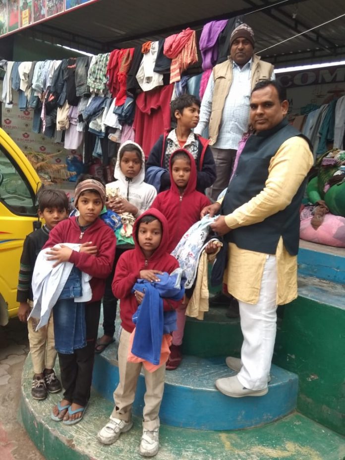 Warm clothes distributed on Lohri festival under Neki Ki Deewar campaign