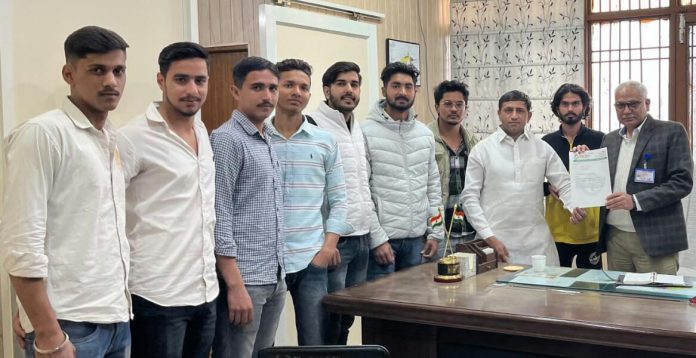 Panipat News/INSO submitted memorandum to SDM regarding student union elections in Haryana