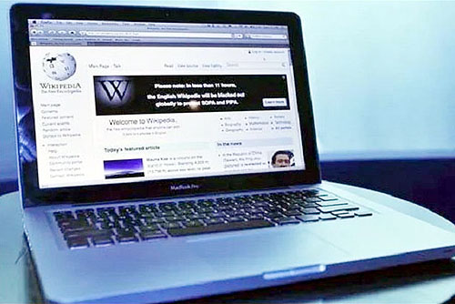 Pakistan Threatens Wikipedia