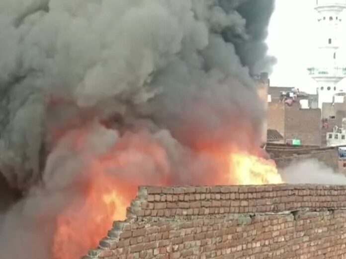 Panipat News/fire in krishna wooltex factory