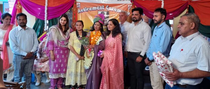 Panipat News/Headmistress Kanta Devi retirement ceremony 