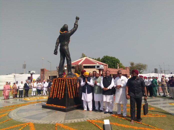 CM Bhagwant Singh Mann reached Khatkar Kalan