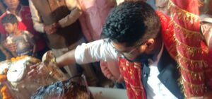 MP Kartik Sharma took the blessings of mother in Ambala city's Maa Dukhbhajani temple