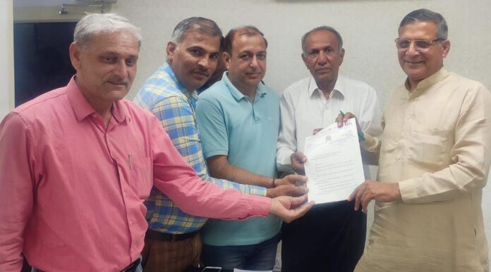 Panipat News/The delegation of Lecturer Welfare Association met the education minister 