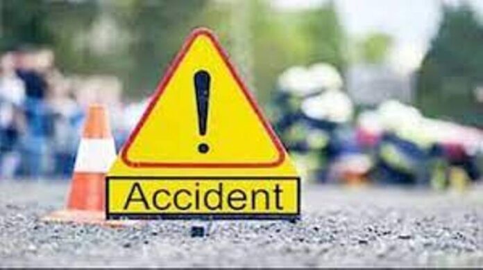 Panipat News/E-rickshaw driver hit bike rider father and son