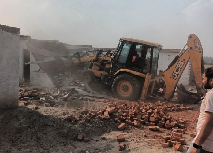 JCB runs on illegal colonies
