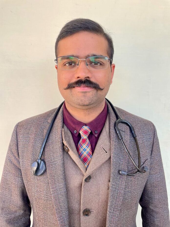 मनोरोग विशेषज्ञ डॉक्टर मनन गुप्ता
