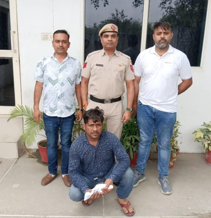 Panipat News/Accused Arrested With Illegal Country Made Pistol