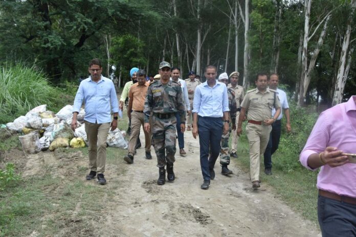 यमुना नदी के टूटे हुए तटबंध पर पानी की गति को नियंत्रित करने के लिए तैयार किया गया एक्शन प्लान