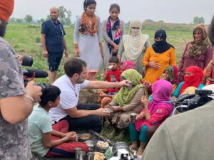 Rahul Gandhi Plants Paddy In Sonipat