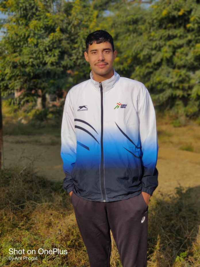 खिलाड़ी रोहित फोगाट।