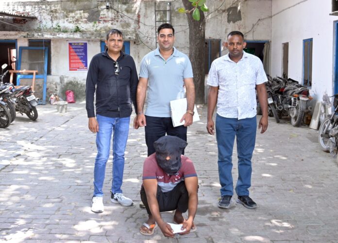 Third accused arrested for stealing jewelery and cash from home