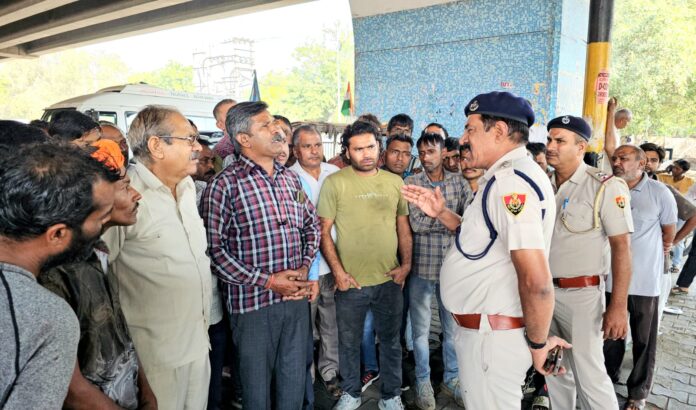Making Drivers Aware Of Traffic Rules