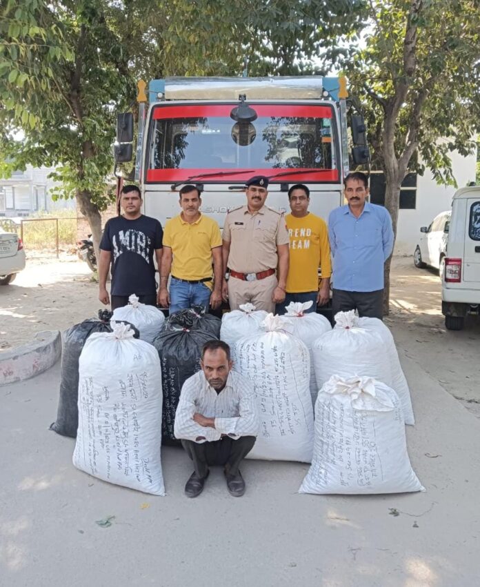 Canter driver drug smuggler arrested with 210 kg of doda poppy worth about Rs 6 lakh