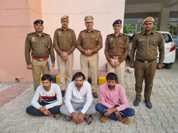 Three accused including the leader of a gang involved in kidnapping and robbery arrested
