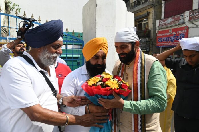 जीत के आशीर्वाद के लिए मुख्यमंत्री नायाब सिंह सैनी पहुंचे मंजी साहेब गुरुद्वारा