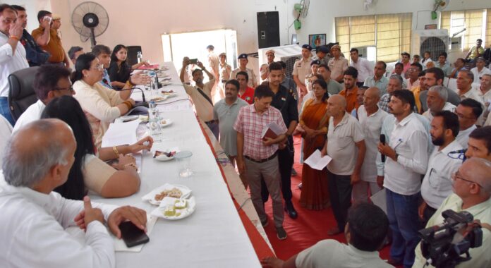 The complaints of the common people should be resolved on time: Seema Trikha