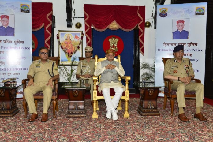 Himachal News : 18 लोगों को ‘हिमाचल के प्रहरी’ सम्मान