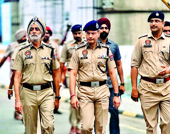 पंजाब पुलिस ने भारी मात्रा में नशीले पदार्थ नष्ट किए
