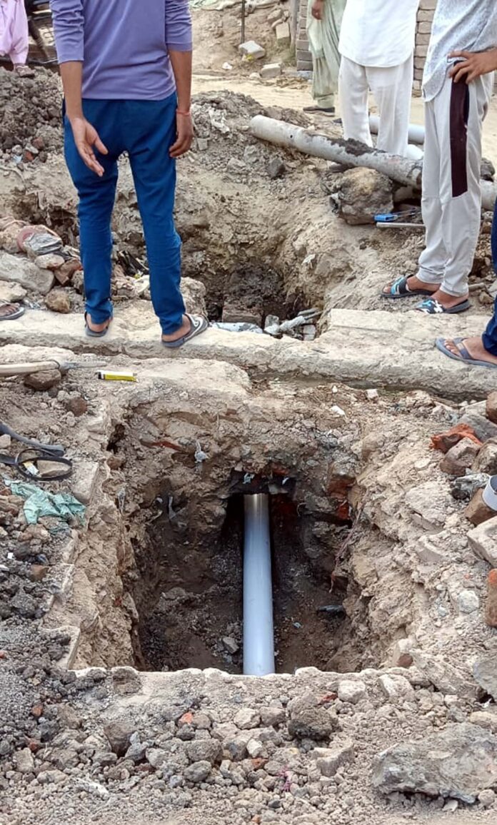 A dozen illegal drinking water connections cut in Kinana