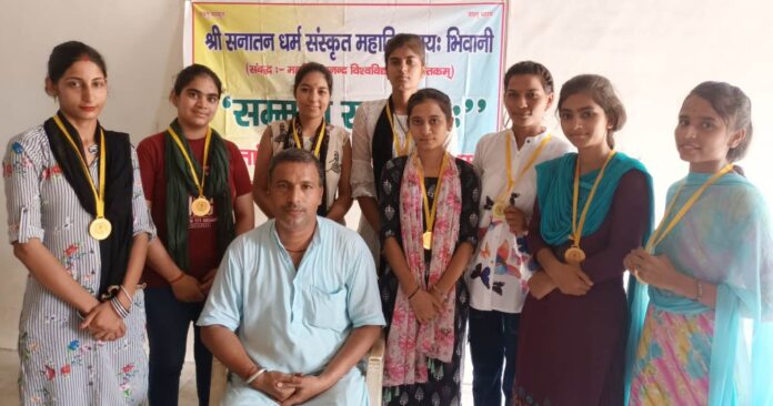 Those who work hard are always successful in life: Dr. Vinay Mishra