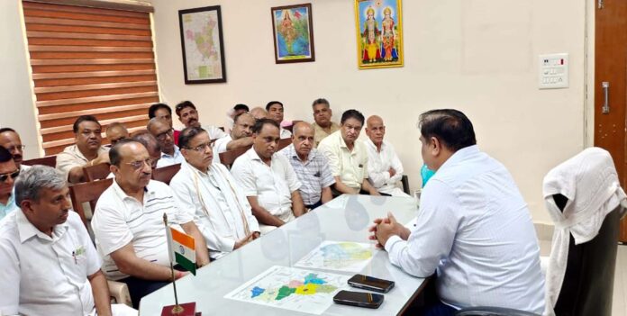 SP held a meeting with trade board representatives