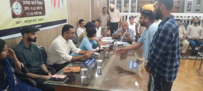 Ambala News : समाधान शिविर मे आमजन की समस्याओं का किया जा रहा समाधान- डीसी डॉ. शालीन