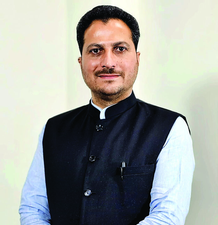 मुख्यमंत्री ने अपनी ही पार्टी और नेताओं हाशिये पर लाकर खड़ा कर दिया : राकेश जम्वाल