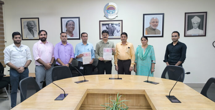 Kurukshetra News : पीएनजी माध्यम से कुवि छात्रावासों में 24 घंटे मिलेगी गैस सप्लाईः प्रो. संजीव शर्मा