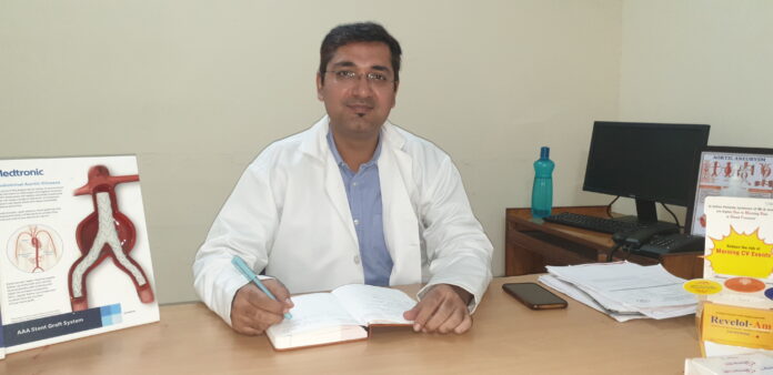 Ambala News : आदेश में एंडोवास्क्यूलर विधि द्वारा पेट की नाड़ी फटने का किया सफल इलाज