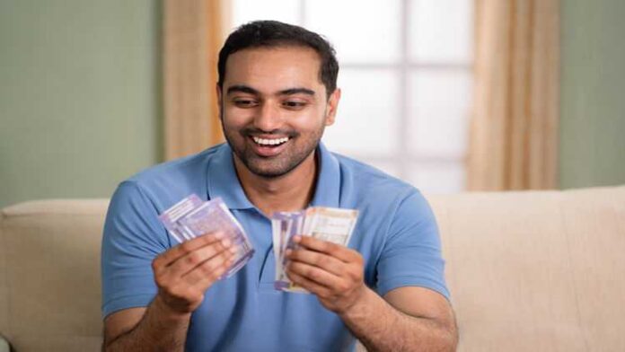 Mutual Fund SIP: मात्र 6 हजार रुपये निवेश करके इकट्ठा कर सकते हैं 27.5 लाख, समझिए पूरा गणित