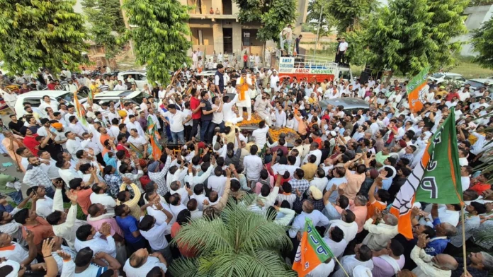 Mahipal Dhanda received the highest percentage of votes.