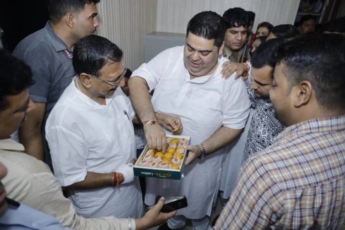 Vij conquered Panipat city for the second time on the strength of his service spirit.
