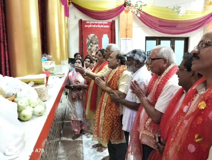 Ambala branch organized Bhajan Sandhya "Singhvahini Maa Jagdambe" at Mata Vaishno Devi Temple, Sector 10